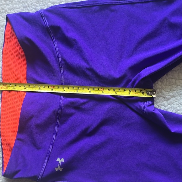 Under Armour Athletic Workout Capri Lenght Compression Leggings - Picture 11 of 12